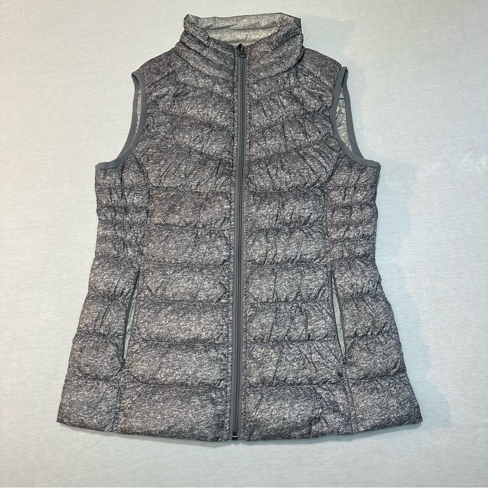 Be By Blanc Noir Woman’s Size S Gray Quilted Puffer Vest Front Zip Front Pockets